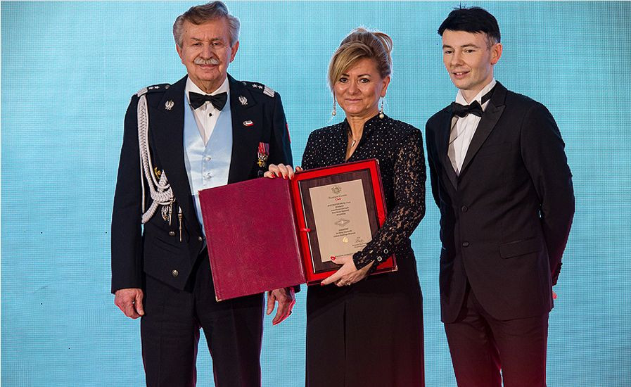 Prezes zarządu Austrotherm Anna Śpiewak ze złotym Diamentem