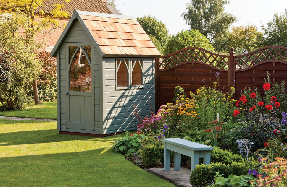 Drewniany domek ogrodowy