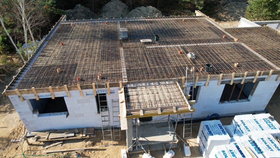 Budowa z bloczków betonu komórkowego SOLBET