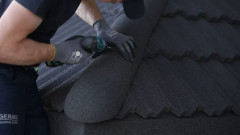 Montaż blachodachówki z posypką skalną GERARD Roofs i akcesorów