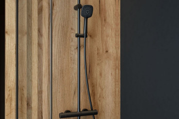 Czarne zestawy prysznicowe Atran