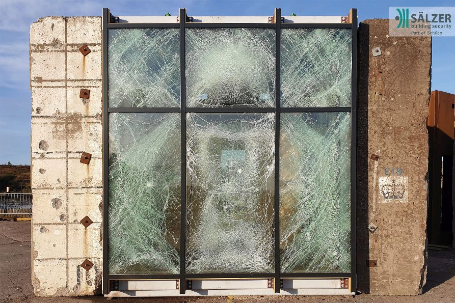 Test wytrzymałości systemu fasadowego S1es-50/S1es-60