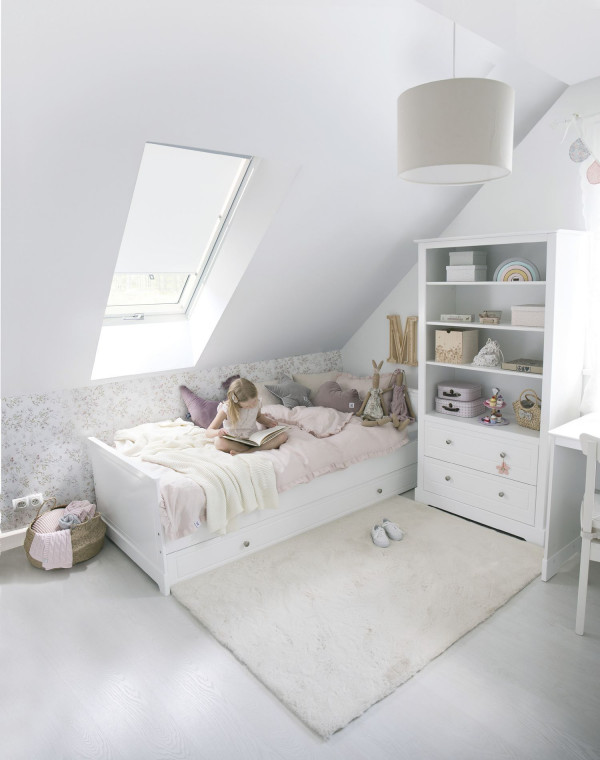 Okna Fakro dają naturalne i przyjemne światło w pomieszczeniach w całym domu