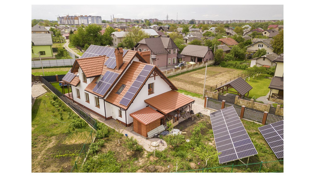 Kiedy montować panele PV na gruncie?