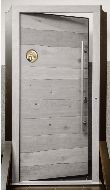 Drzwi drewniane zdobyły nagrodę ZŁOTY MEDAL TARGÓW BUDMA 2022