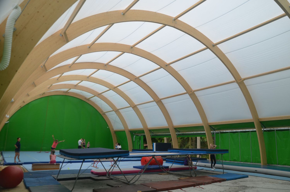 Hala pojedyncza w Ubliku