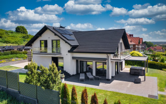 Jakie pokrycie dachu wybrać dla domu z poddaszem użytkowym?