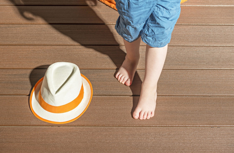 Taras z desek kompozytowych Silvadec Atmosphere brąz Sao Paulo