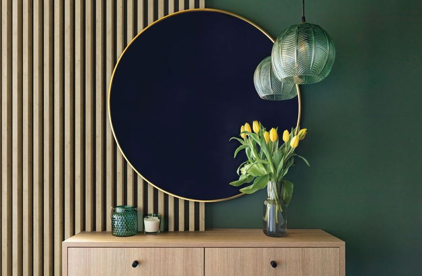 Cienkie listwy jako dekoracja ściany