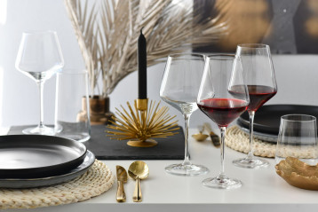 Stylowe kieliszki do wina Avant-Garde