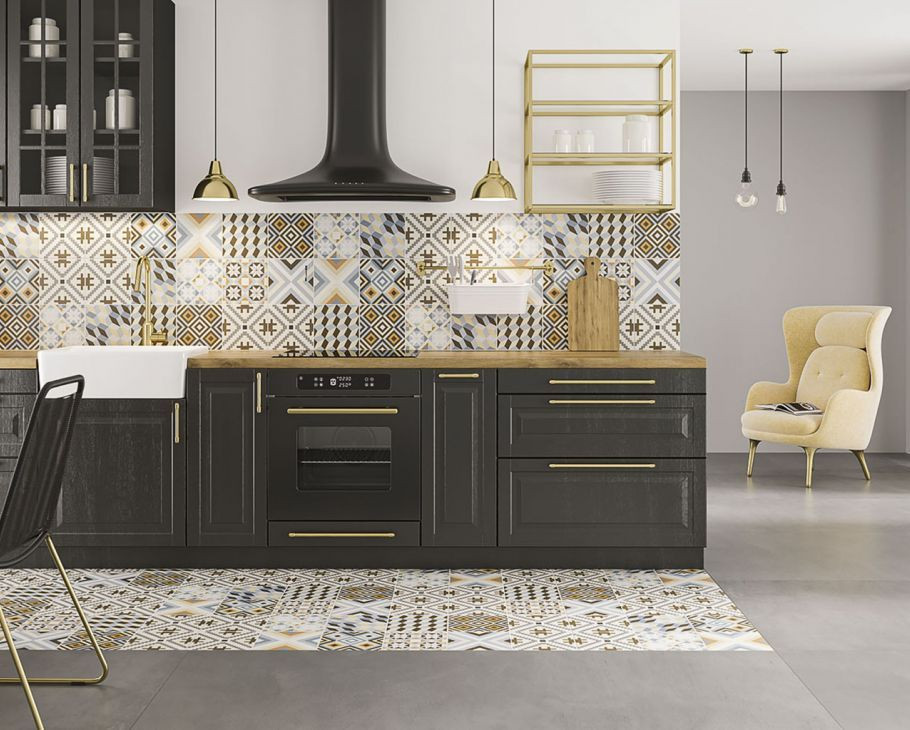 Kuchnia aranżowana płytkami ceramicznymi z kolekcji Diamante firmy Ceramika Paradyż