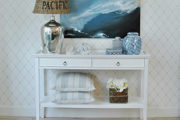 Konsola w stylu Modern Hampton