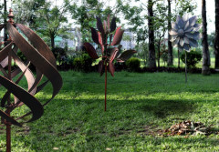 Efektowne ozdoby na balkon. Zdziwisz się, jak łatwo wykonać je samemu!