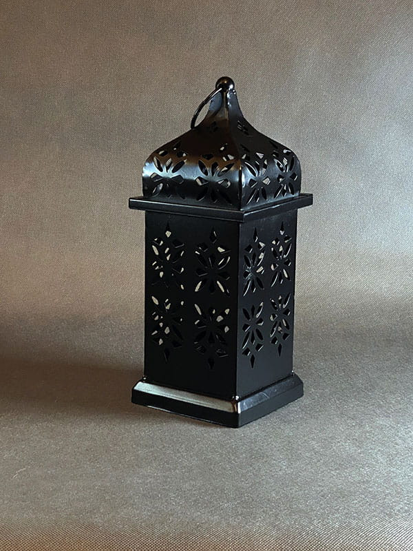 Latarenka LED w kształcie lampionu z orientalnym wzorem