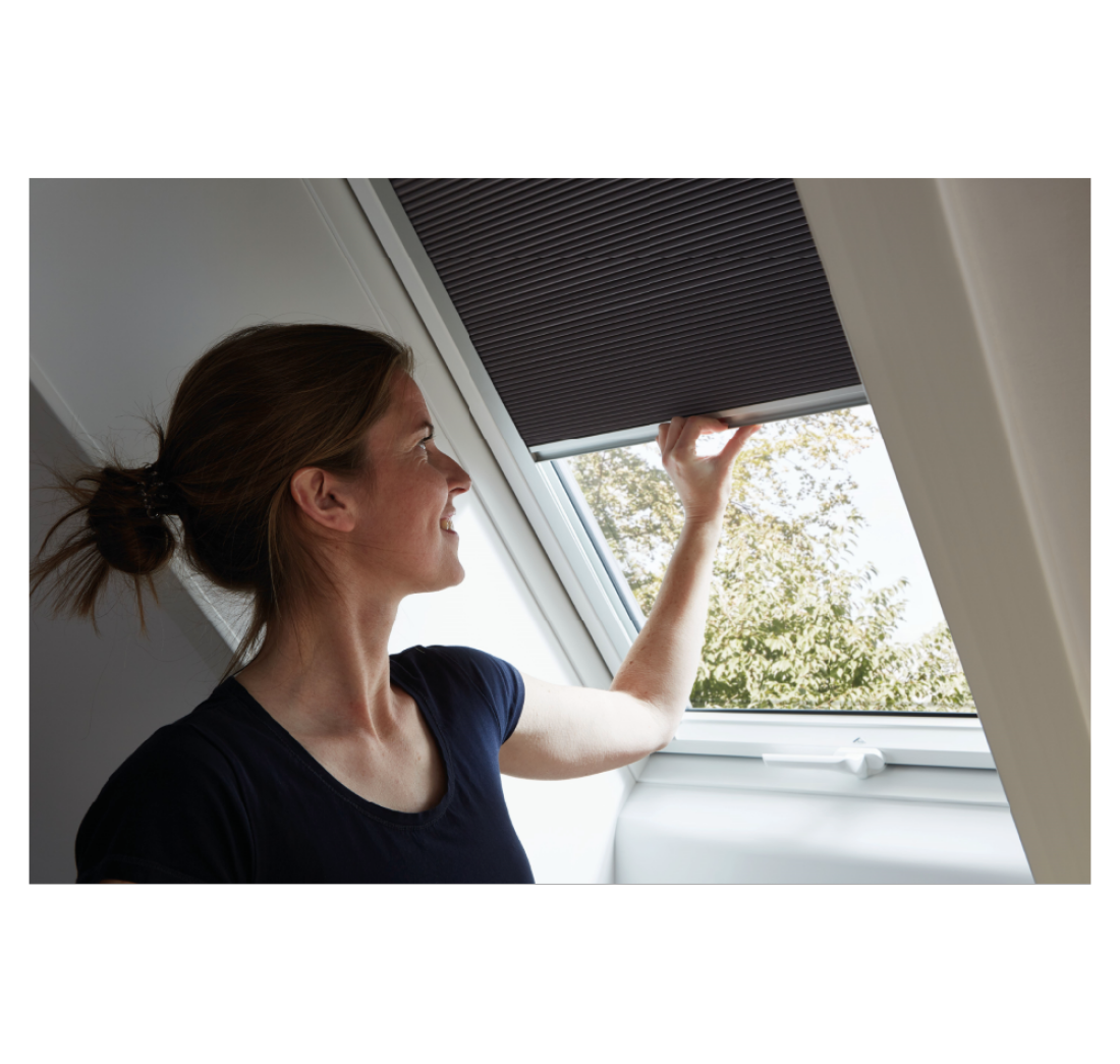 Jakie wybrać rolety do okien dachowych?