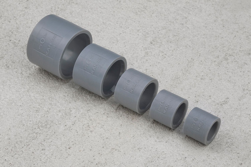 Symetryczna budowa tulei eliminuje błędy w montażu instalacji