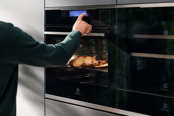 Piekarnik parowy z funkcją Steamify