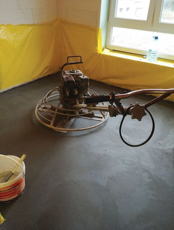 Maszynowe zacieranie posadzki