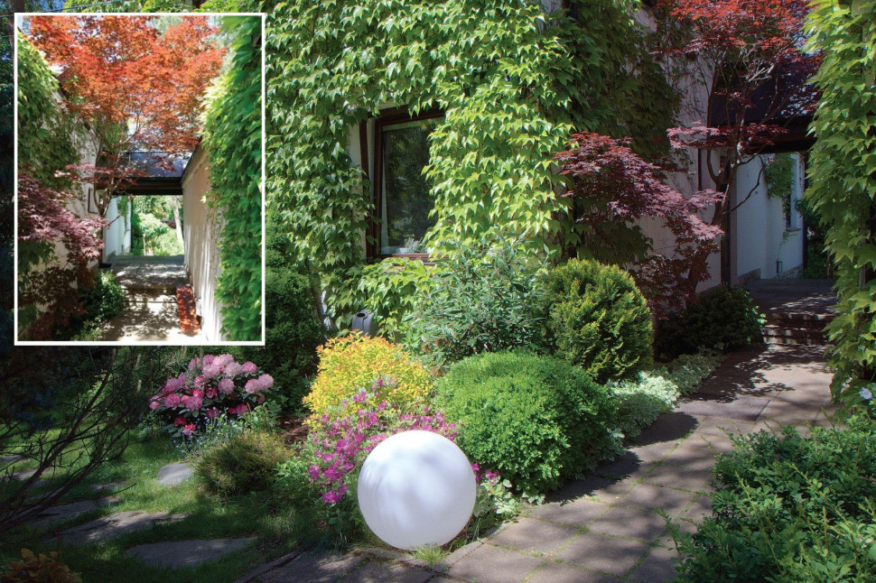 Biała lampa w kształcie kuli