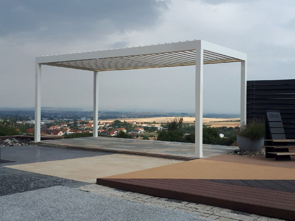 Wolnostojąca pergola. fot. AWILUX