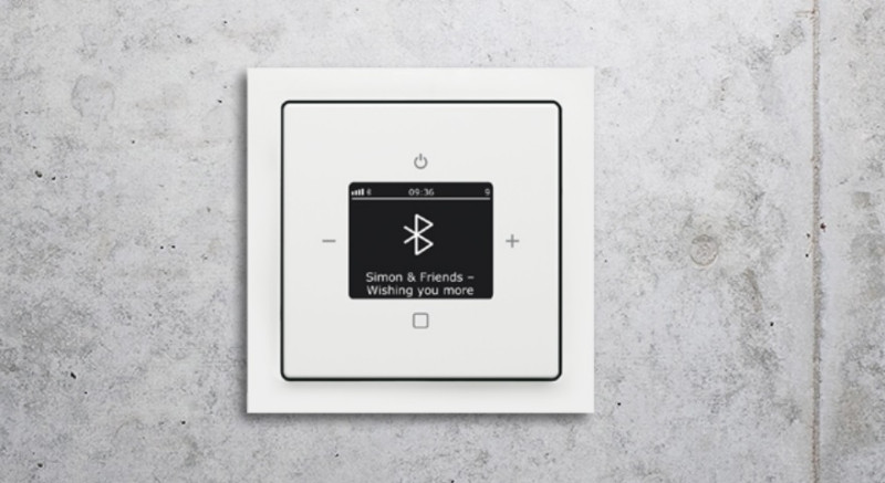 Cyfrowe radio Busch-Radio DAB+, które można dopasować do przełączników marki ABB