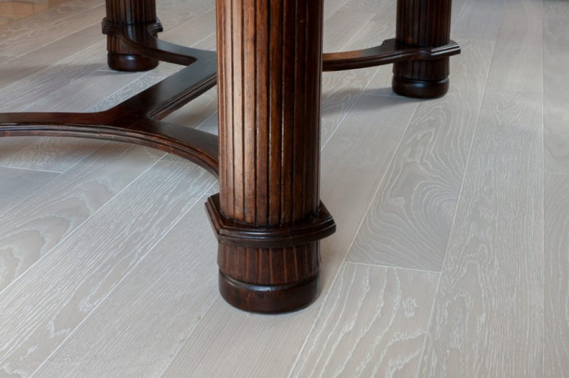 Finishdeska współpracująca z ogrzewaniem podłogowym, caffe latte, olejowosk, szczotka