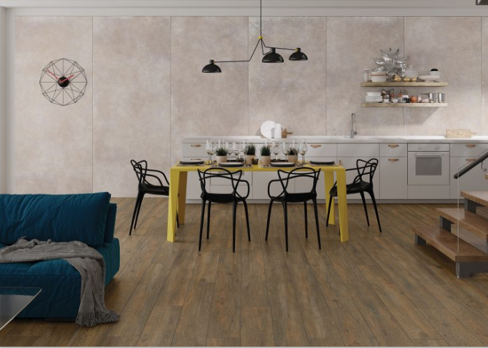 Ponadczasowa szarość wychodzi naprzeciw beżom i zatraca się w spokojnej, czystej bieli.