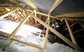 Czy biała wełna do wdmuchiwania zmieni oblicze termoizolacji?