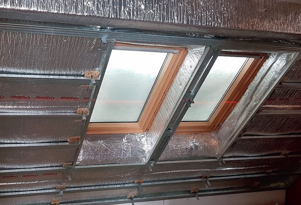 Zastosowanie cienkiej izolacji refleksyjnej do ocieplenia poddasza