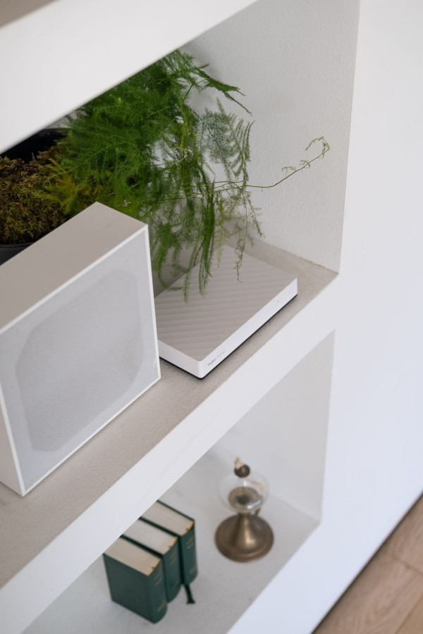 Estetyczna i dyskretna centrala Yubii Home