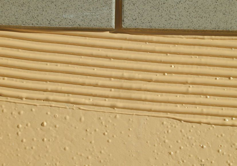 Nowoczesne materiały pozwalają utworzyć szczelną warstwę izolacyjną bezpośrednio pod płytkami