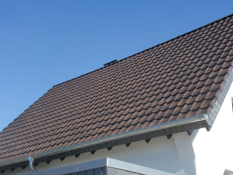 Połać z dachówki Piemont jesienny liść angobowanej