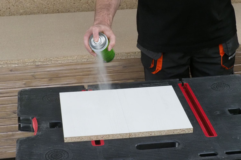 Zabrudzona płyta laminowana - czyszczenie