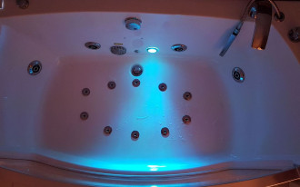 Czy w domowym centrum SPA mogę stosować aromaterapię i światłoterapię?