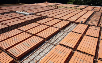 Czy można, w trakcie budowy domu, przestawić ściankę działową?