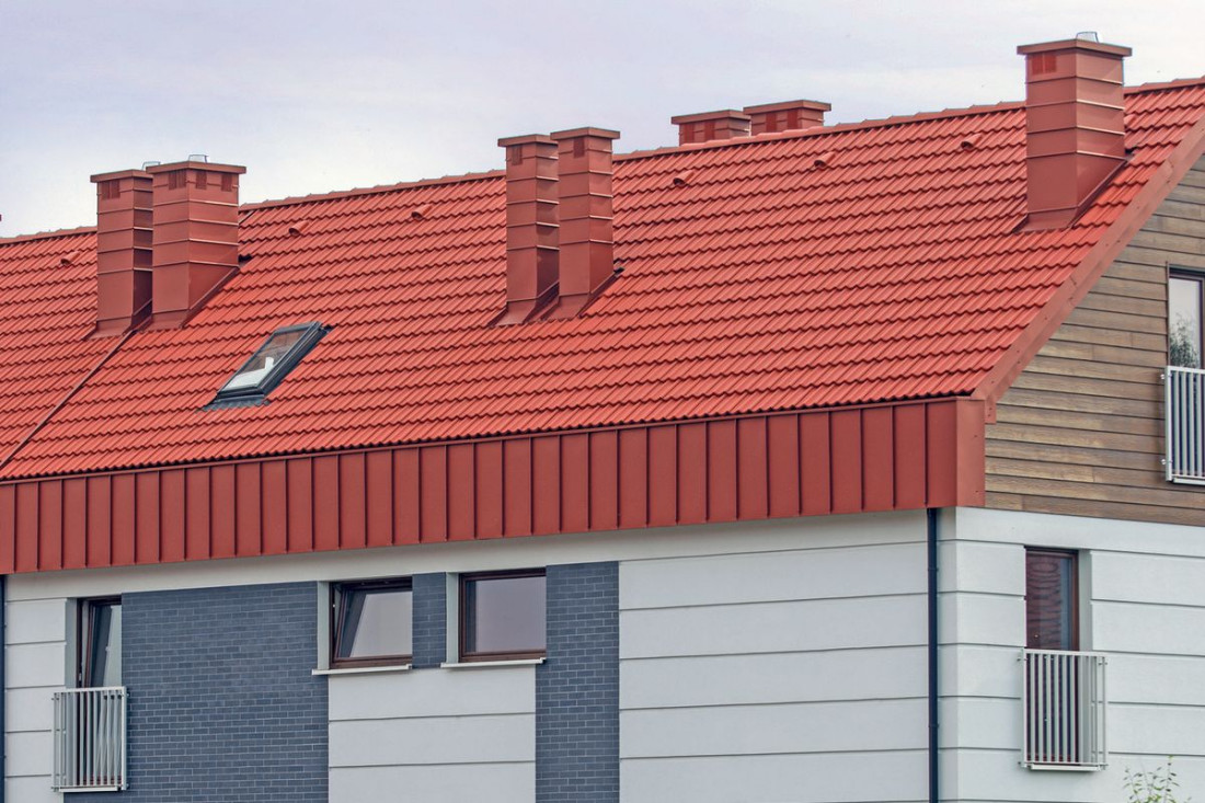 Na jakie parametry zwracać uwagę przy wyborze dachówek?
