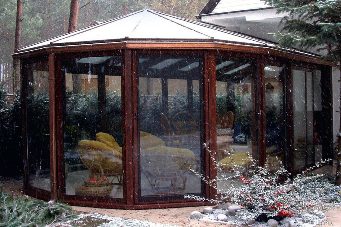 Czy jako fundament ogrodu zimowego może posłużyć istniejący taras na gruncie?