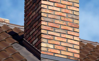 Dlaczego murowany komin niszczeje?