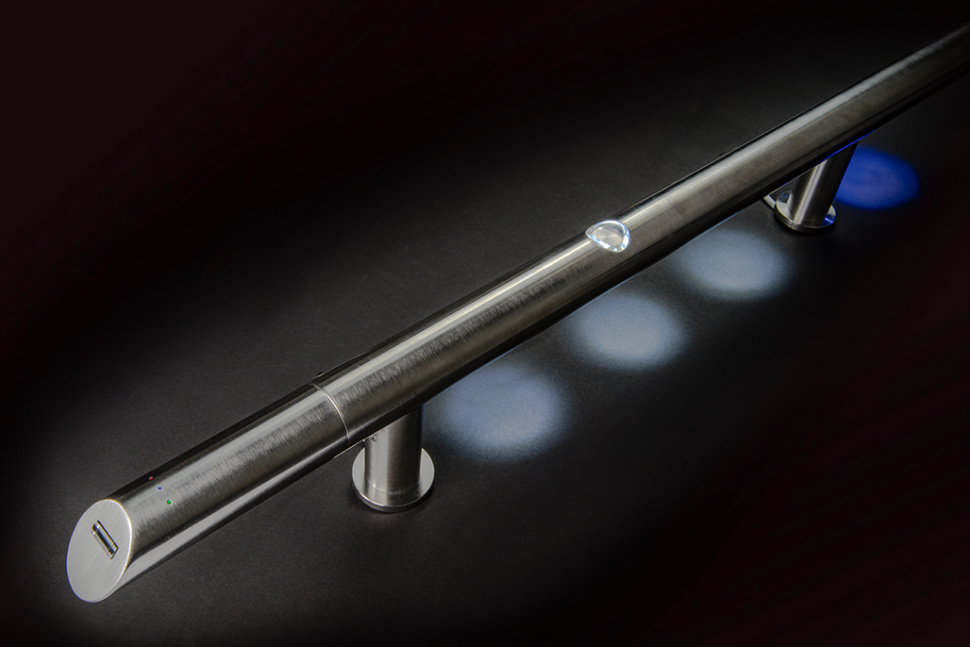 W tym klasycznym uchwycie P10 główną rolę gra czytnik linii papilarnych  IDENCOM w zaślepce