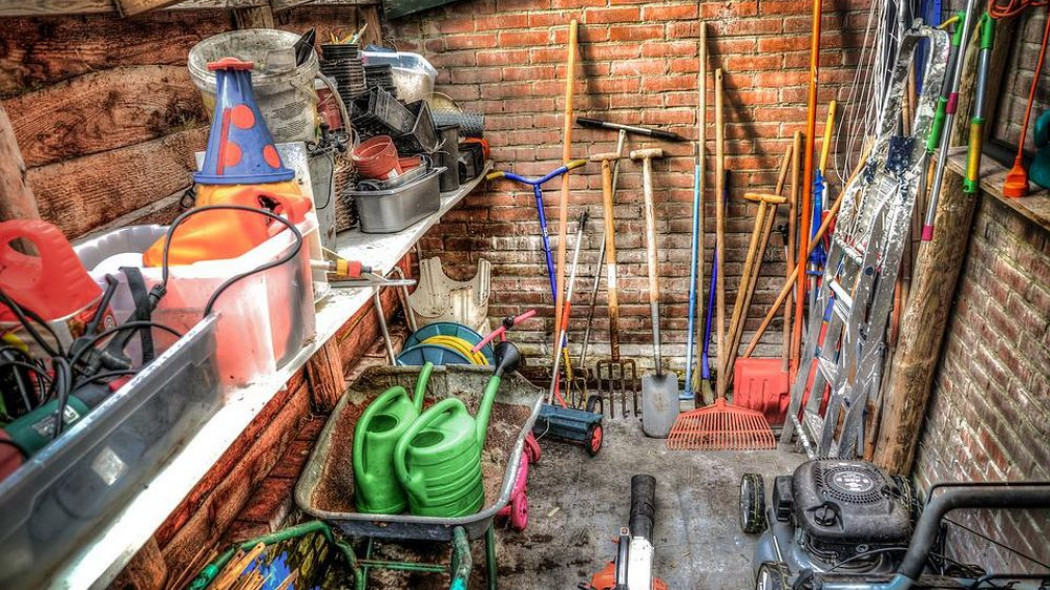 Jak przechowywać narzędzia ogrodowe?