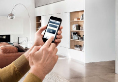 Jak oszczędzać energię elektryczną? Inteligentne technologie, które dbają o nasz budżet