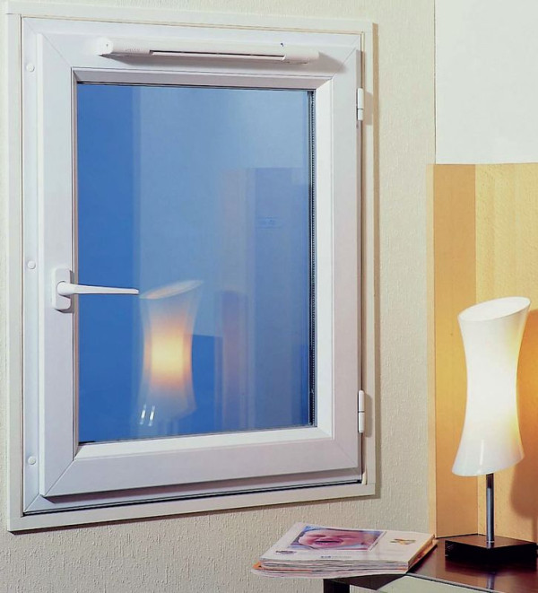 Nawiewniki okienne zapewniające dopływ świeżego powietrza