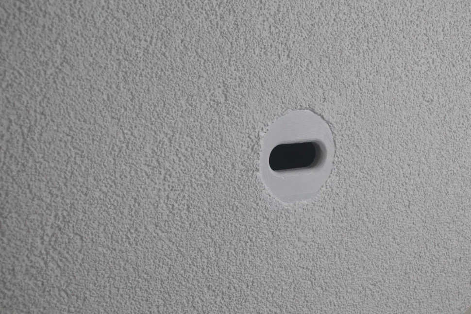 Budka lęgowa wbudowana w ścianę zewnętrzną