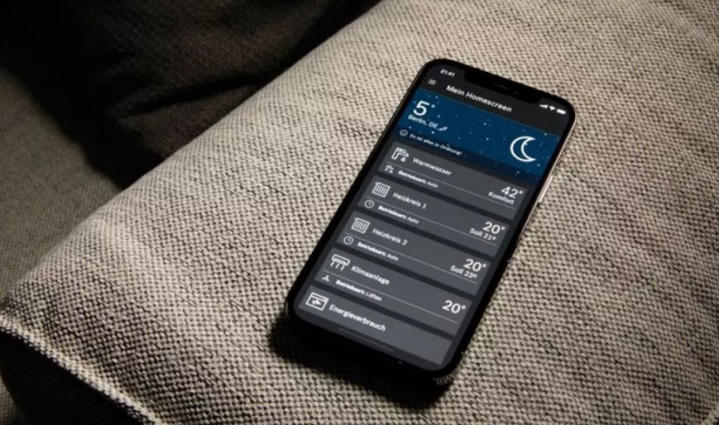 Kotłem można sterować za pomocą smartfona - z aplikacją mobilną MyBuderus