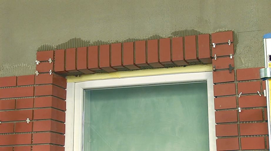 Płytki klinkierowe są na tyle lekkie, że można je przyklejać do ocieplenia