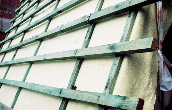 Uzupełnieniem pokrycia jest podkład, który zapewnia odpowiednią szczelność dachu