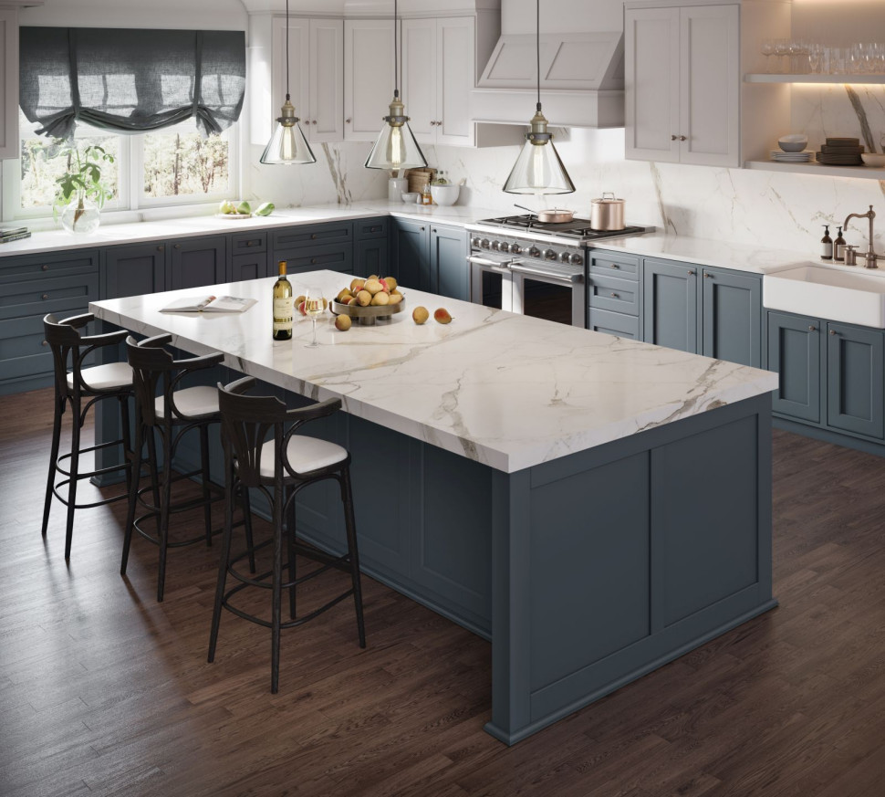 Vigil odtwarza silną strukturę marmuru Calacatta.