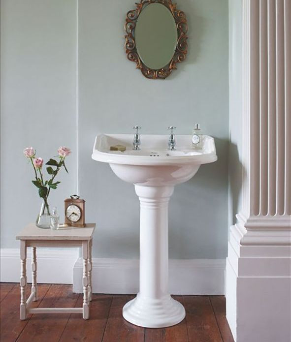 Umywalka na postumencie