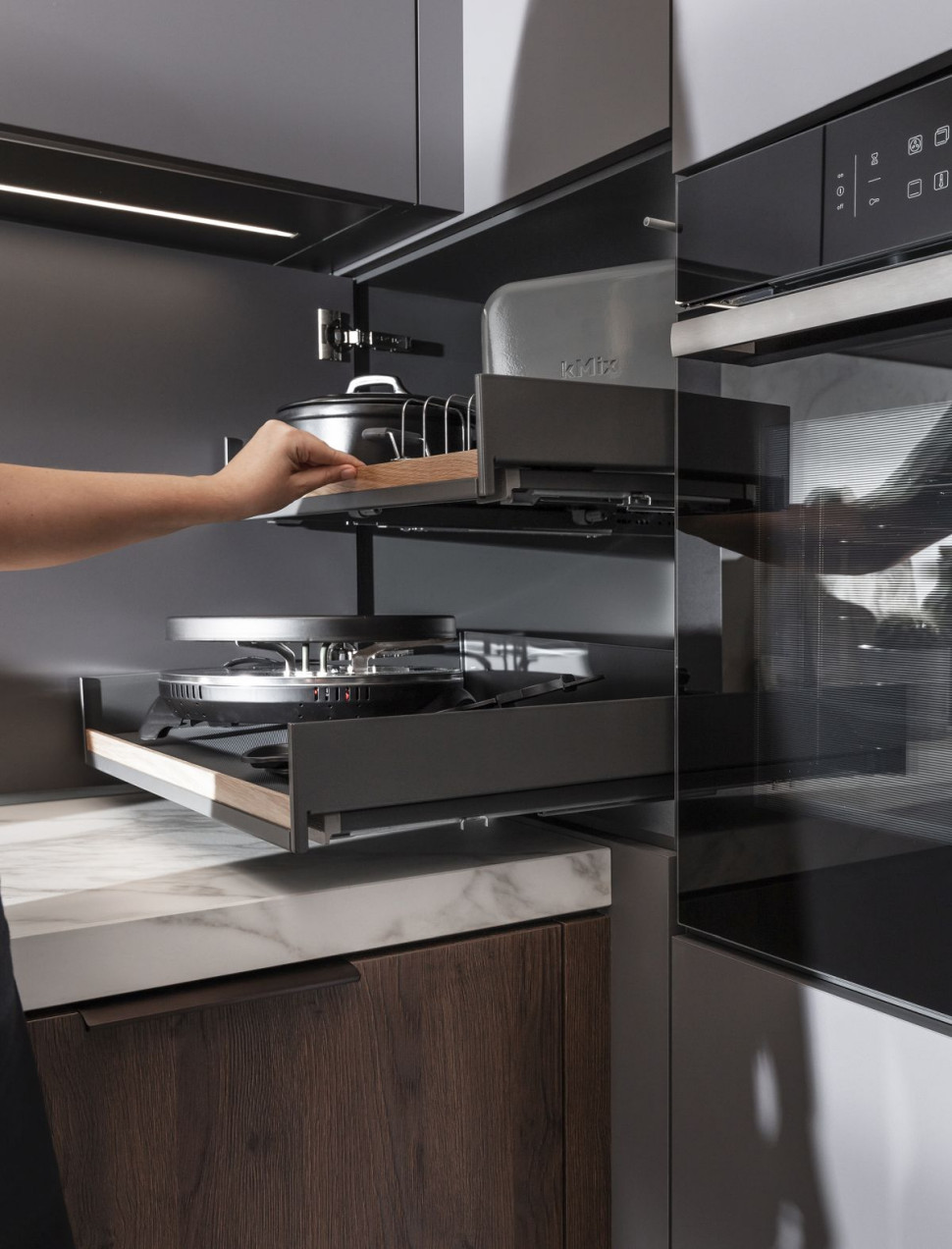 Półki EXTENDO o różnej szerokości