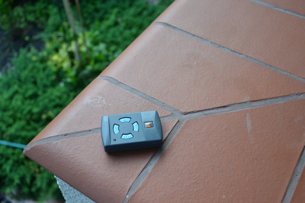 Pilot do bramy garażowej